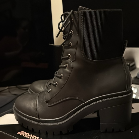 Rock & Candy by Zigi 10 M Helia Boot Black Faux Leather Chunky Heel New - Picture 9 of 14